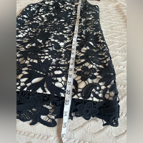 Banana Republic Black Embroidery Lined Dress Women’s Size 6 - Picture 12 of 12